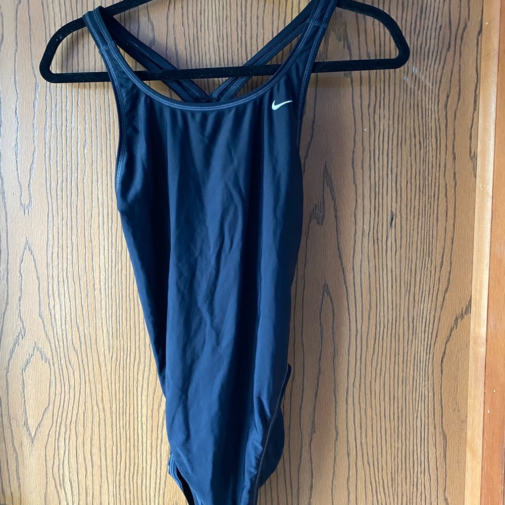 black nike swim suit